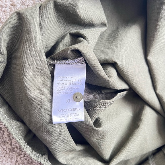 Vigoss Olive Green Halter Blouse - Picture 3 of 3